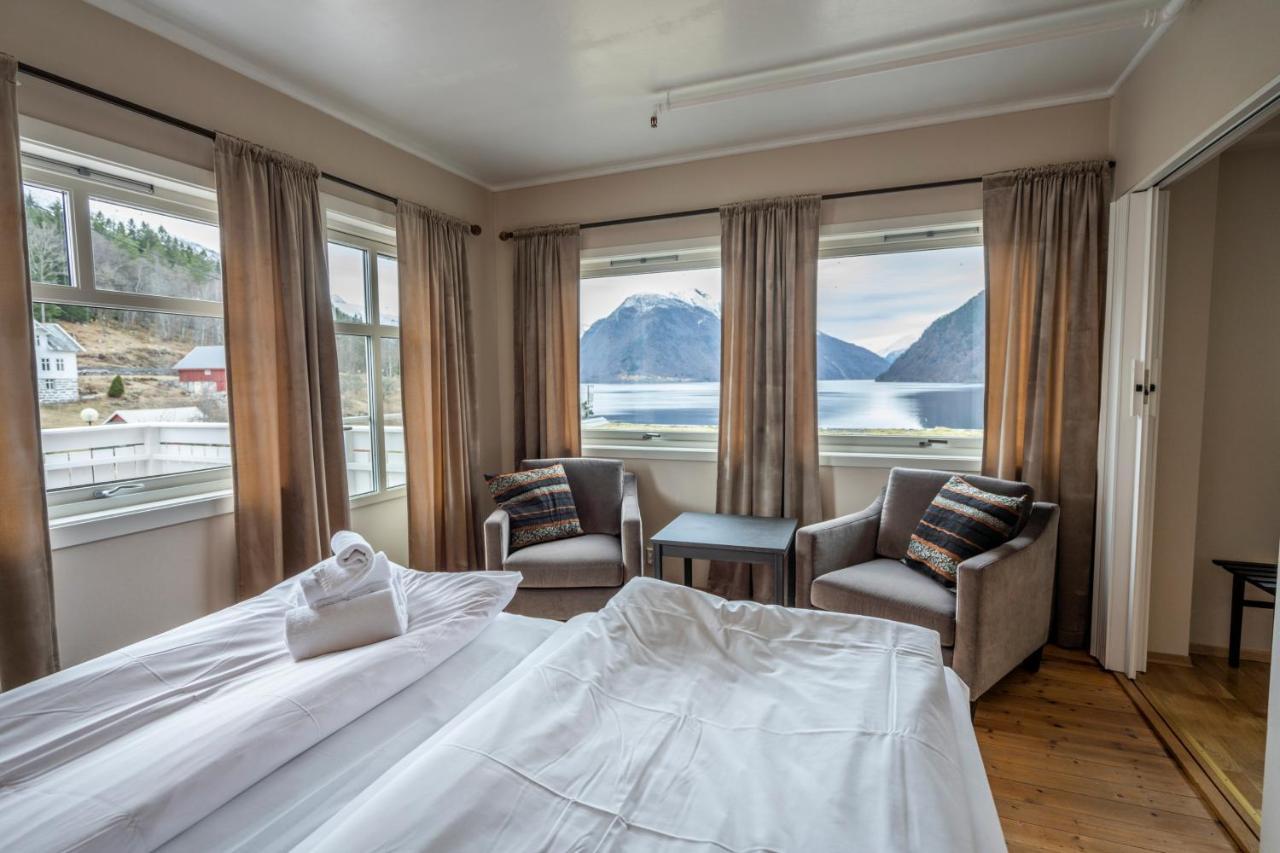 Dragsvik Fjordhotel (Adults Only) Balestrand Exteriör bild