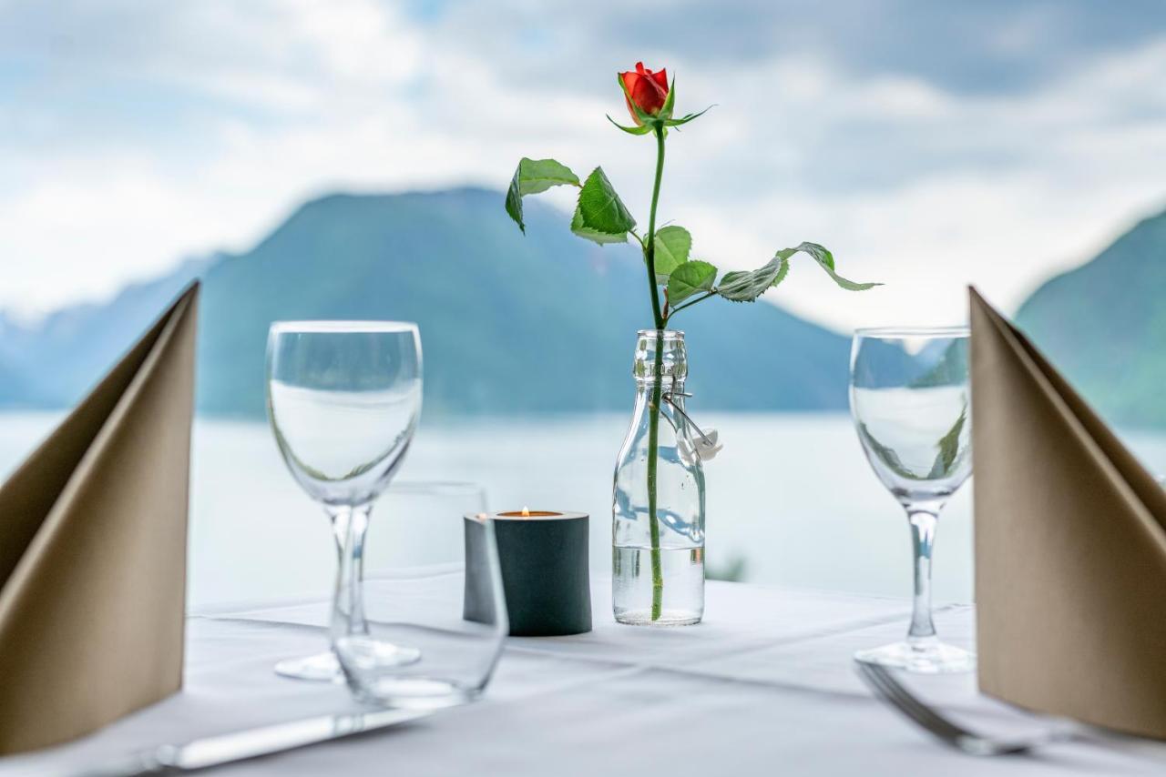 Dragsvik Fjordhotel (Adults Only) Balestrand Exteriör bild